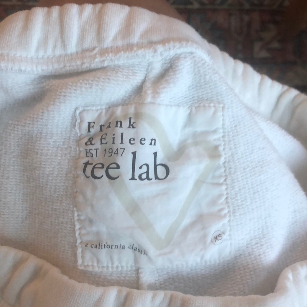 Frank and Eileen tee lab crop sweats